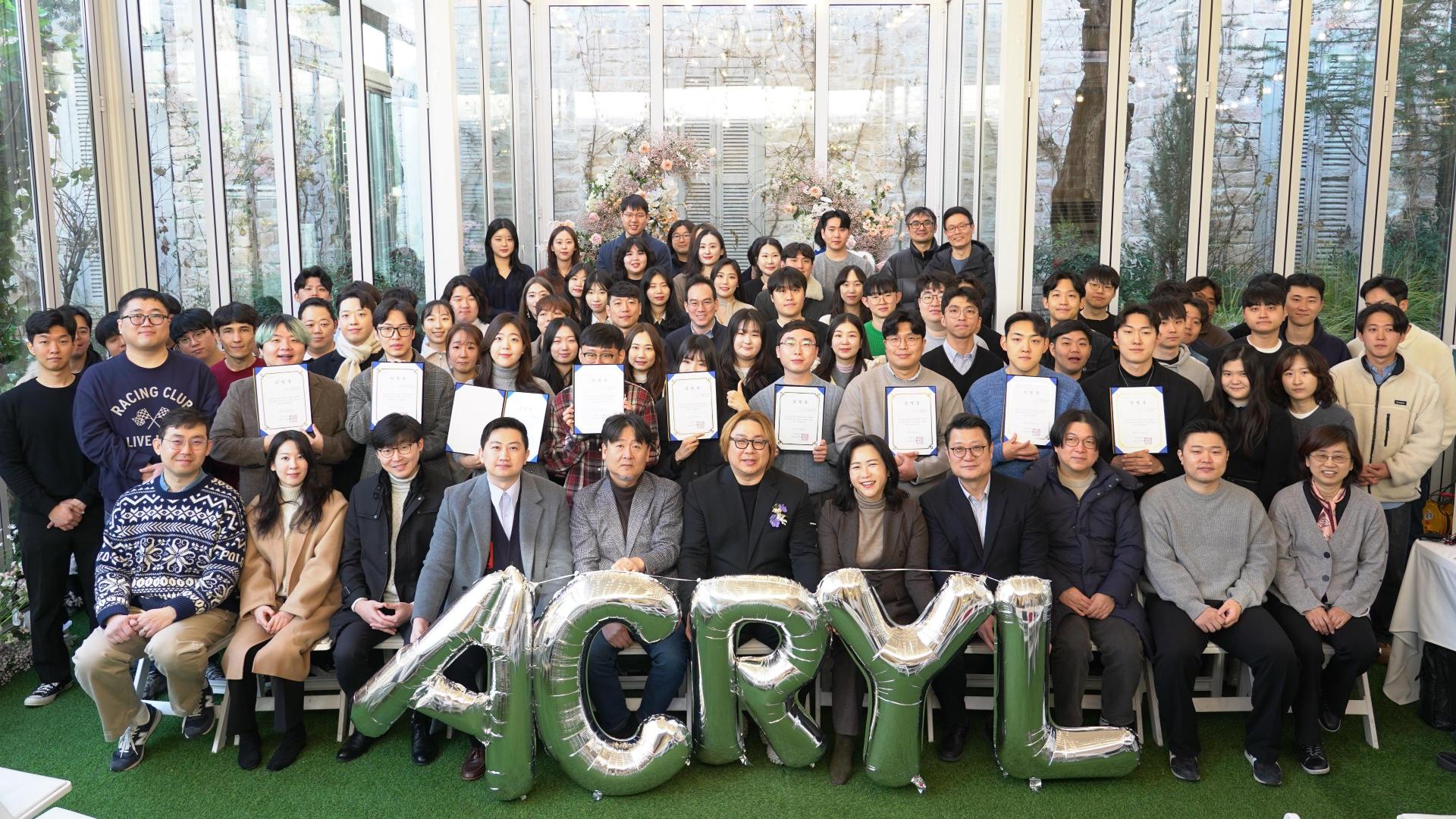 Acrylic: Leading the Commercialization of Private LLMs and Soaring as an AI Industry Leader